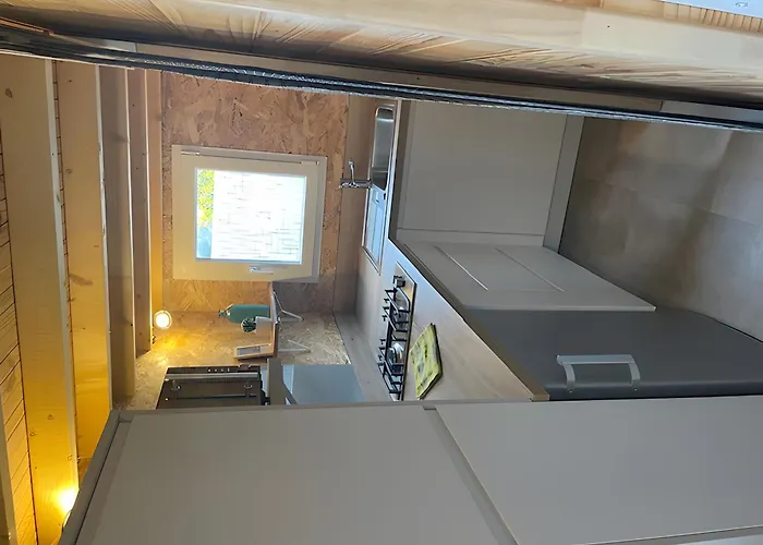 Holiday home Tiny House Au Coeur De La Nature Bessuejouls